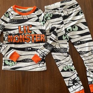 Lil’ Monster mummy kids pajamas PJs size 6